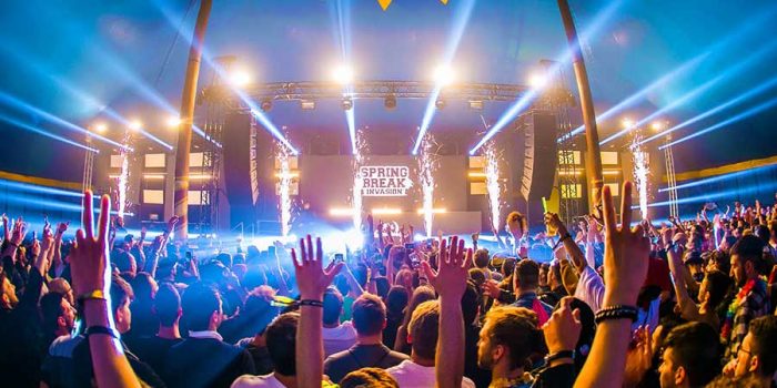 Ragazzi Party Notturno Spring Break Invasion