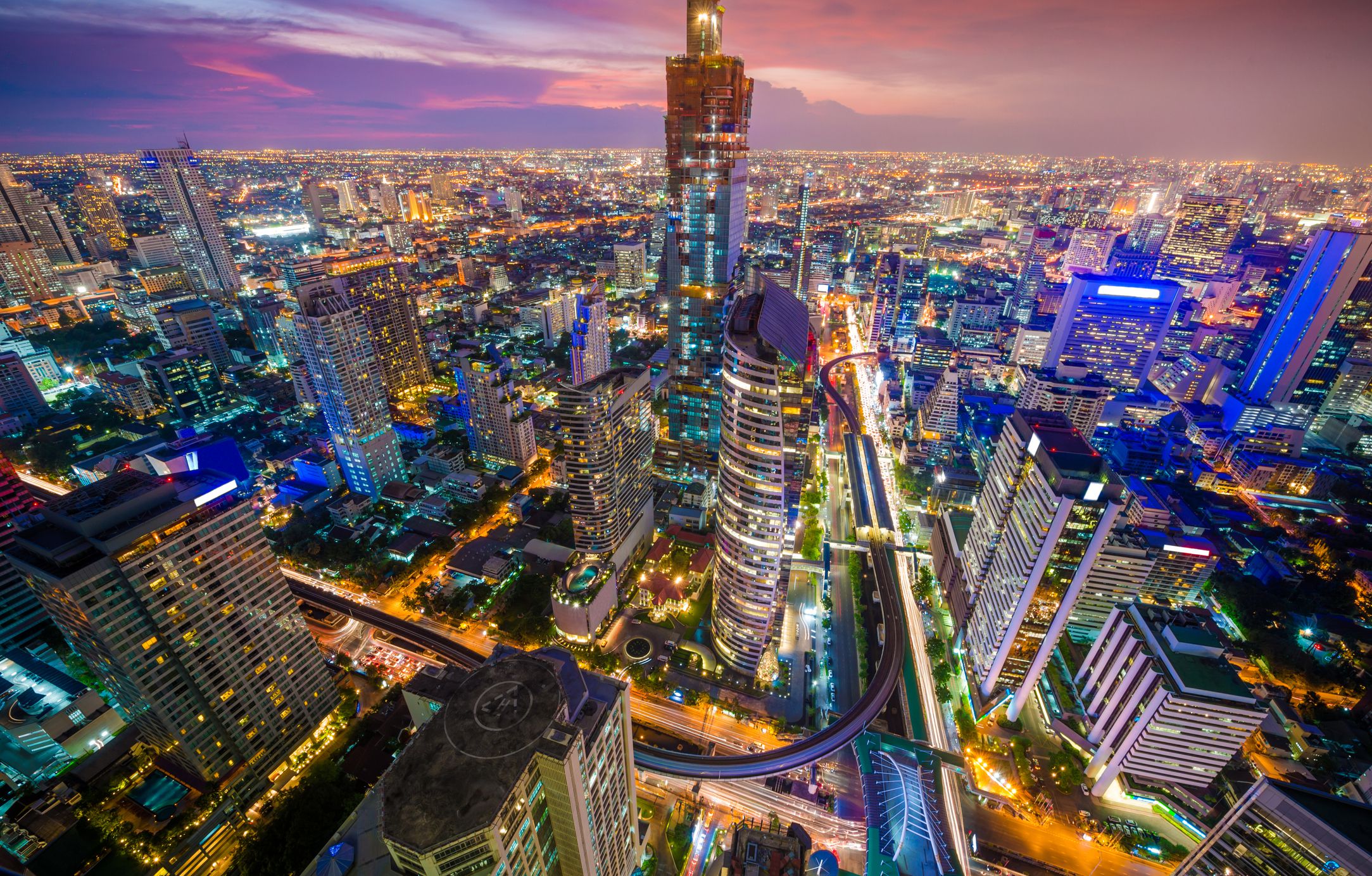 panoramic-view-of-urban-landscape-in-bangkok-thailand-509438284-a3a0fded12a64967adbe0addb91d54c6